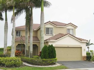 1896 Aspen Ln, Weston, FL 33327