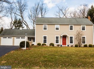 2605 Beechwood Rd, Lancaster, PA 17601