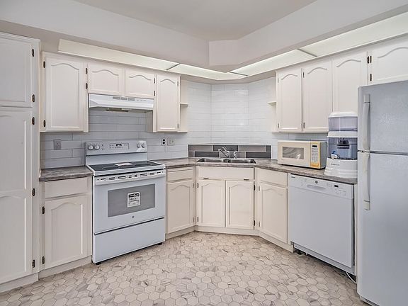 4th image of 31930 Old Yale Rd #215