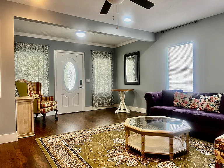 132 W Cherry Dr — Photo 1