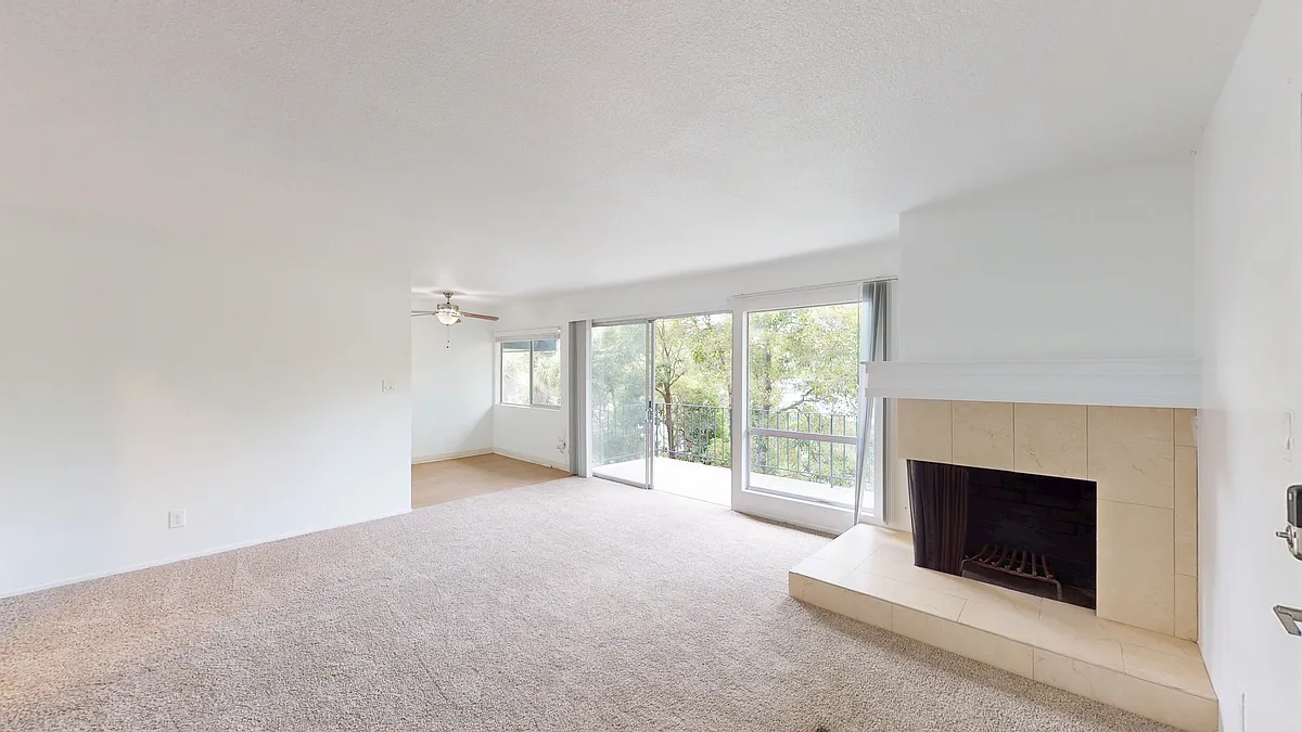 Building Photo - 225 Nova Albion Way #41