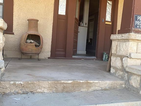 5th image of 1204 N Valentine St