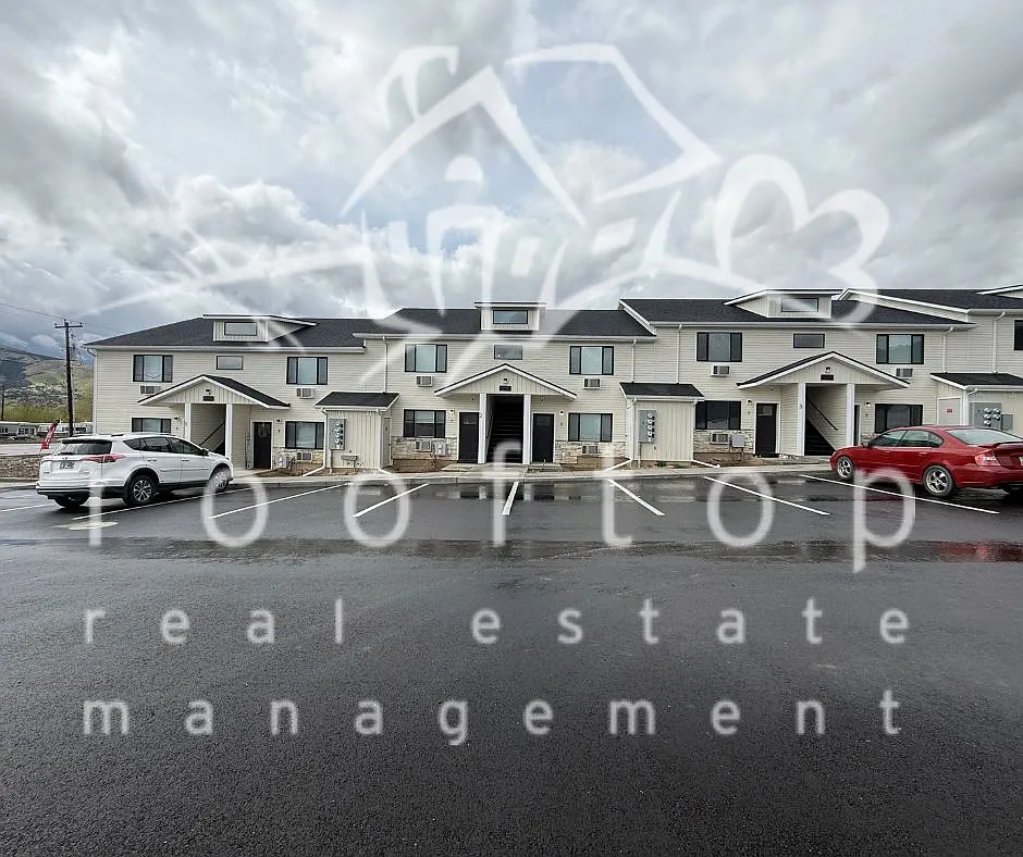 2 bed, 850 sqft, $1,025 — Photo 1