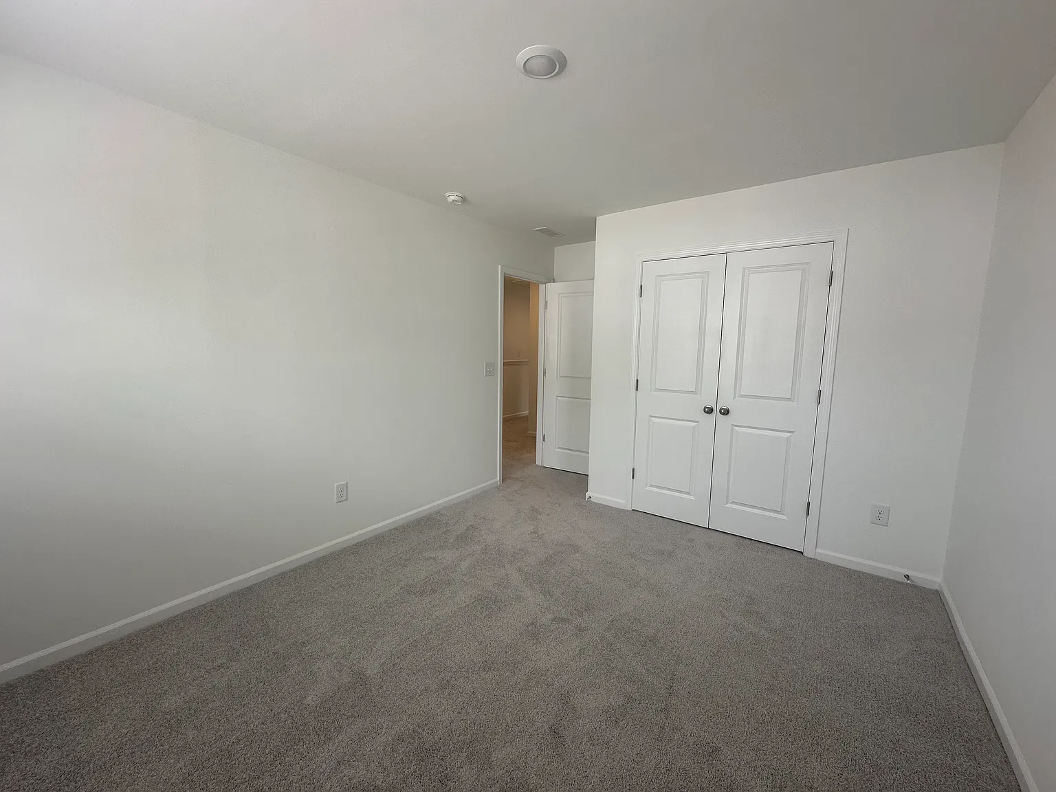 3 bed, 1440 sqft, $1,850 — Photo 1