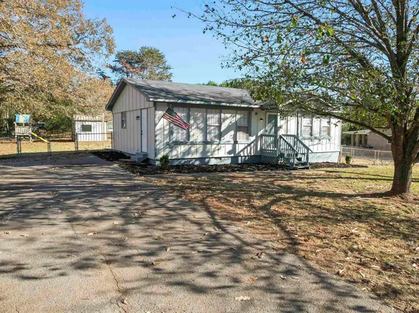 731 Willow Bend Ln, Bessemer, AL 35023