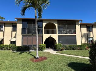 236 PINE HOV Circle #D-2, Greenacres, FL 33463