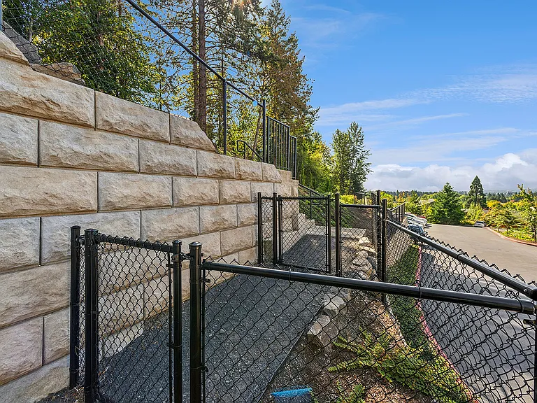 Pacific Ridge Apartments — Photo 51
