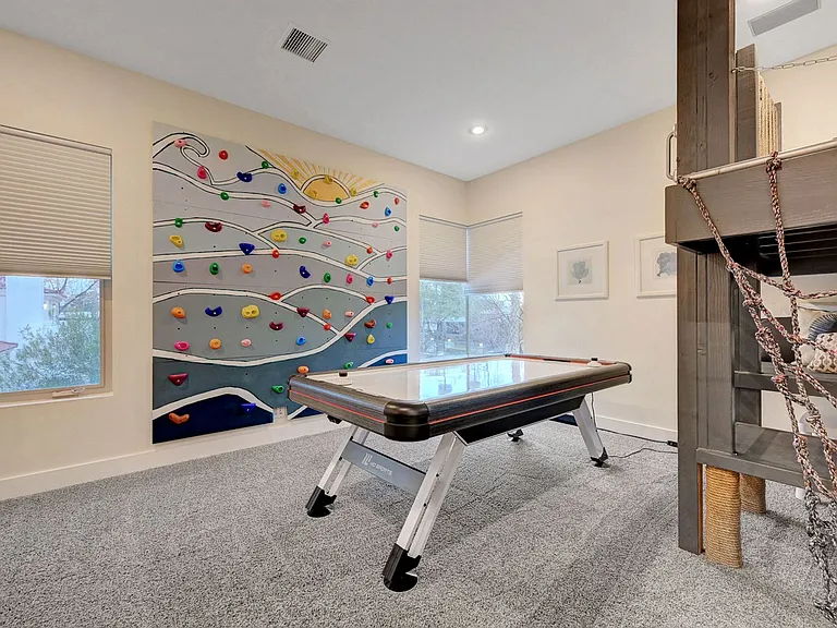 2111 Edgewood Ave — Photo 42