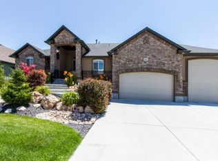 2587 W 2325 N, Farr West, UT 84404