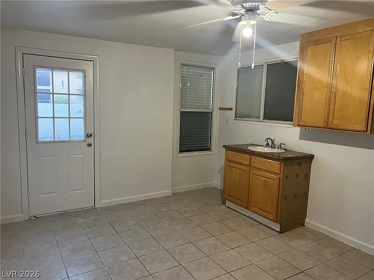 3270 Hidden Falls Way — Photo 8