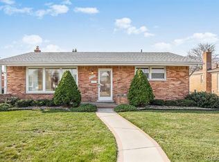 35457 Hathaway St, Livonia, MI 48150