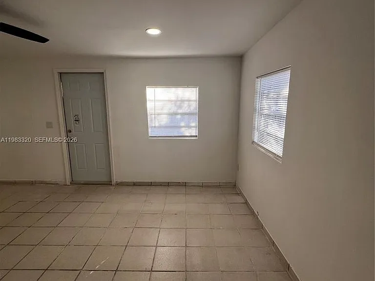 3820 SW 16th St #0 — Photo 11