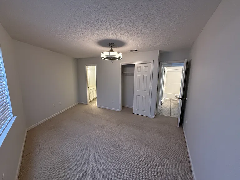 285 Payne St #1-22B — Photo 5