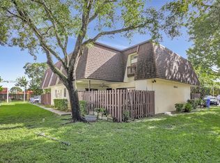 7813 Tam Oshanter Blvd, North Lauderdale, FL 33068