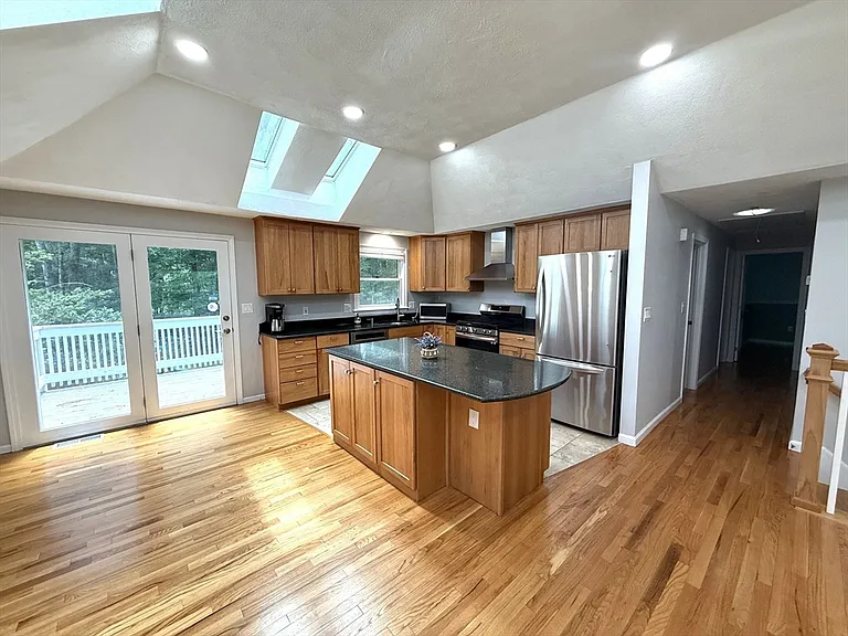 13 Westwood St #1 — Photo 14