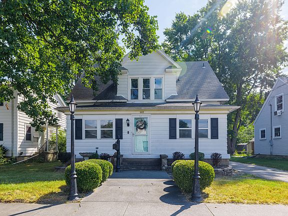 2nd image of 737 N College Ave