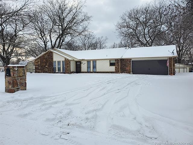 1st image of 9850 E Whipperwill Ln