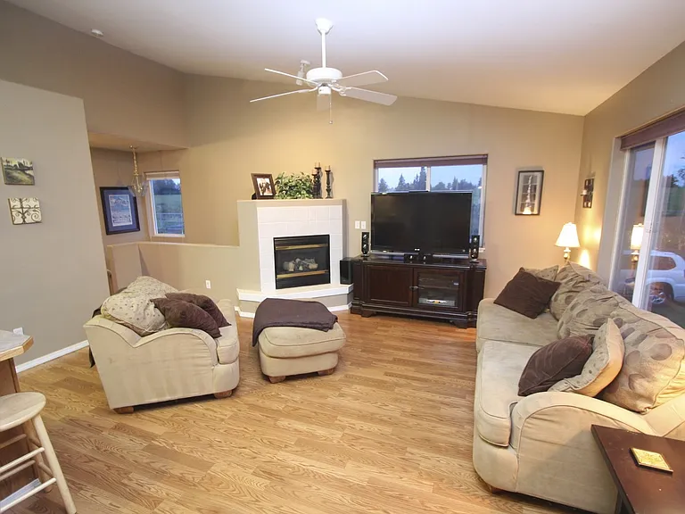 12010 Whitecap Pl — Photo 1
