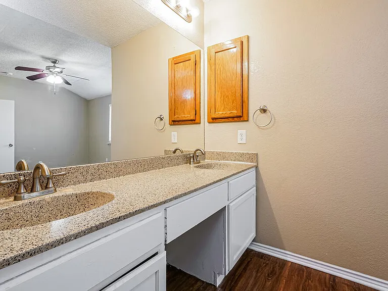 405 Lemon Dr — Photo 12