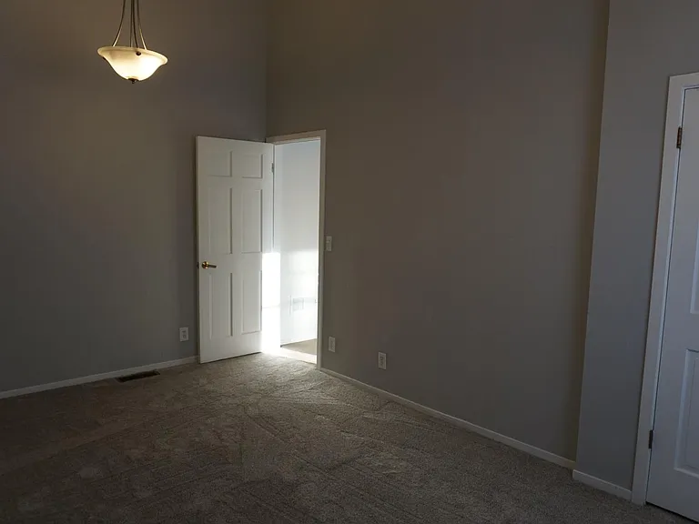 100 Shady Ln — Photo 19