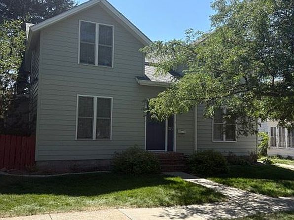 315 E 5th St