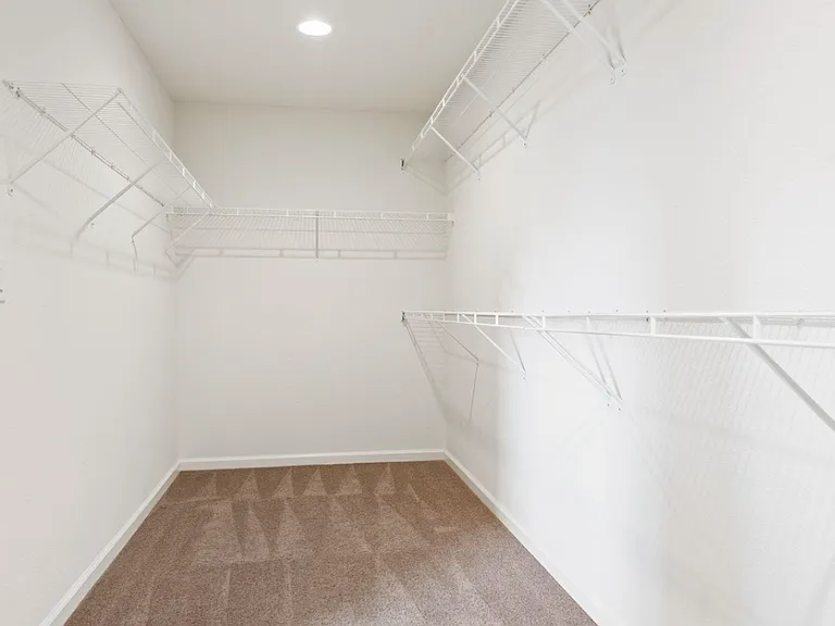 127 Deerfield Rd — Photo 8