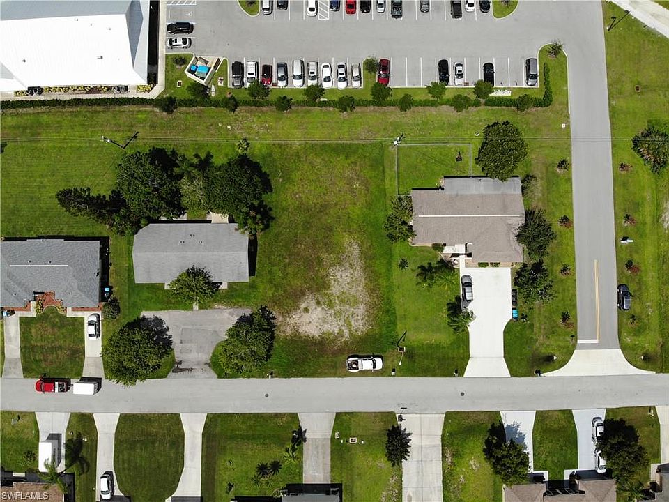 1st image of 1418 SE 1st Pl Lot 7
