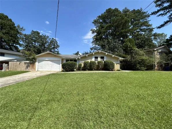 688 Plainville Dr SW, Atlanta, GA 30331