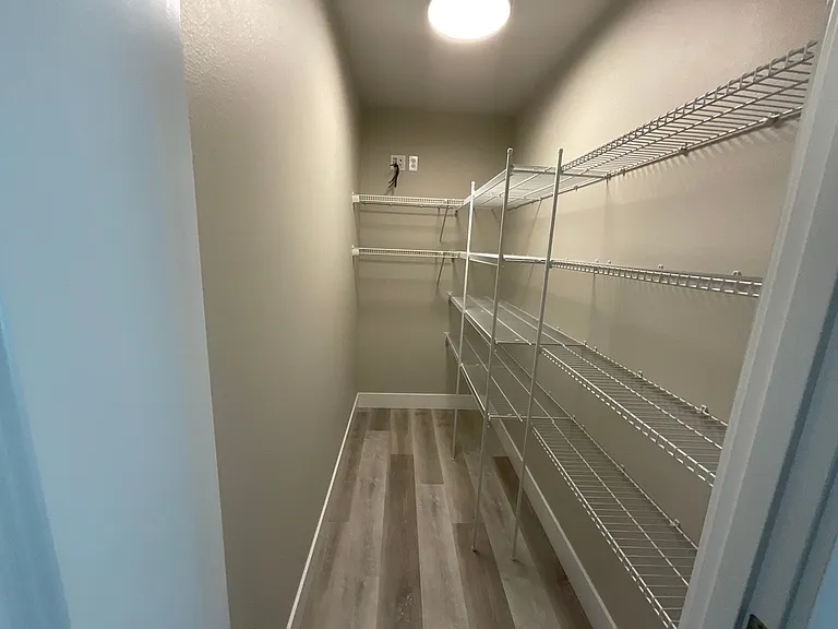 849 Crystal Ct — Photo 16