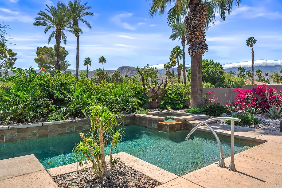 Building Photo - 70790 Ironwood Dr