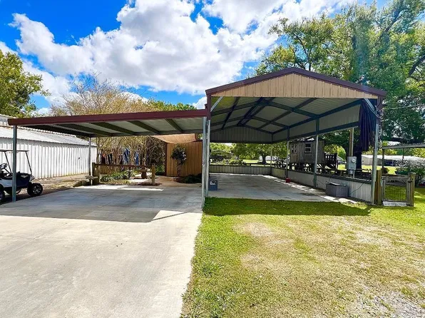117 Darwin Rd, Centerville, LA 70522