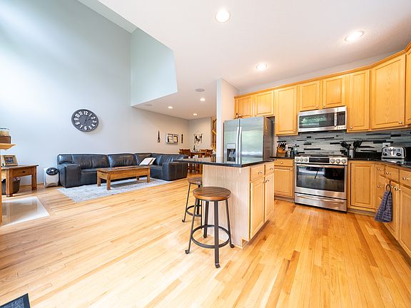 Kitchen/Living Room