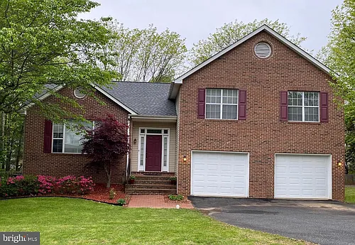 70 Dorothy Ln Photo 1