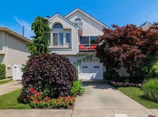 459 E Pine St, Long Beach, NY 11561
