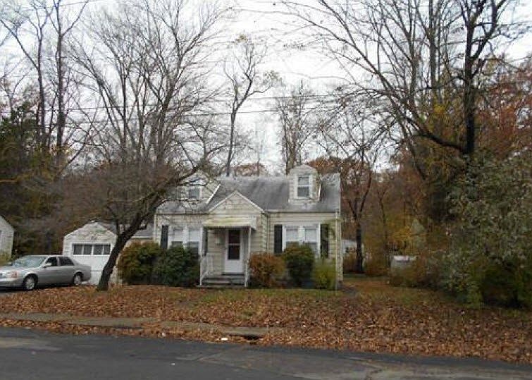 1st image of 228 Judwin Ave