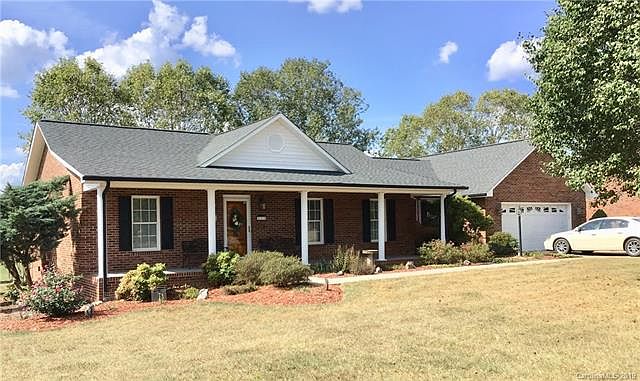 1st image of 239 Meadow Oaks Dr