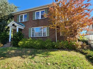 52 Burchard St, Edison, NJ 08837