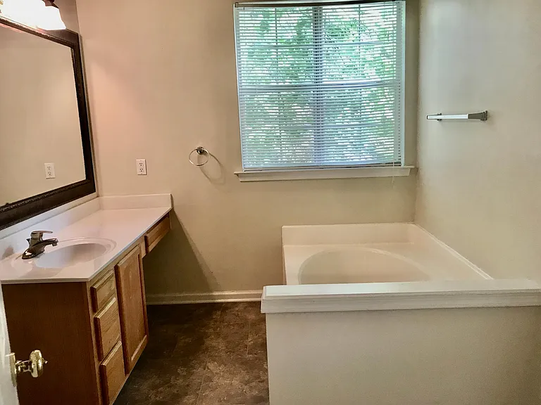 6412 Olde Bullocks Cir — Photo 29