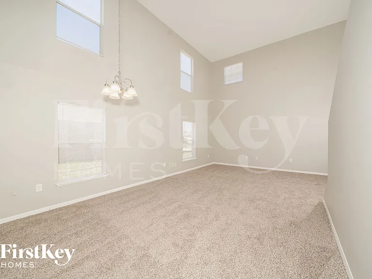 3638 Queens Cove Blvd — Photo 5