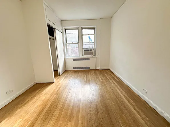 110-34 73rd Road image 7 of 11