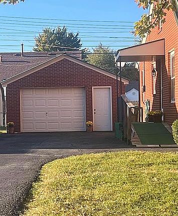 2nd image of 1719 Booth Ave