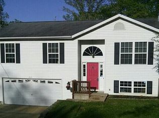 7171 Briarwood Dr, Cedar Hill, MO 63016
