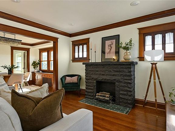 2nd image of 4647 Fairmount Ave