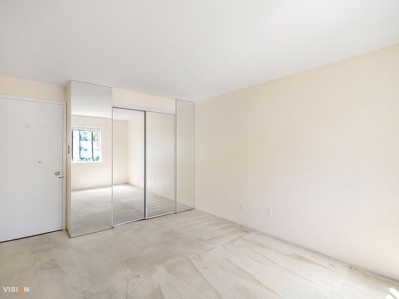 4th image of 6191 Camsell Cres