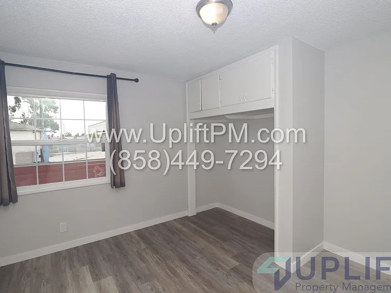 4833 Castle Ave — Photo 21