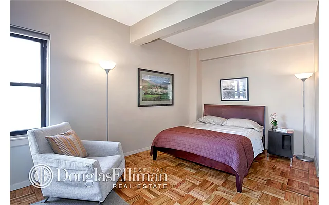 Sold by Douglas Elliman | media 19