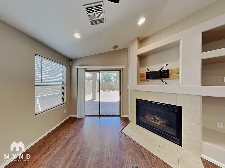 4265 E Bonanza Rd — Photo 6