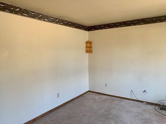 3rd image of 4432 Dartmoor Dr