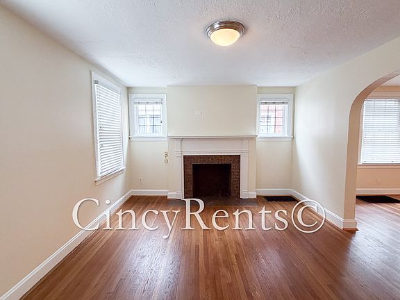 3rd image of 3434 Ault View Ave #1