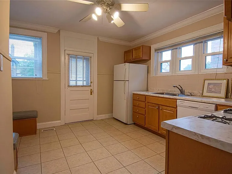 7211 Amherst Ave #1 — Photo 18